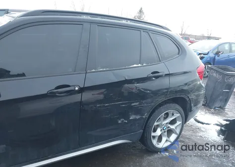 2013 BMW X1 xDrive28I из США, поврежденный, VIN WBAVL1C51DVR87966
